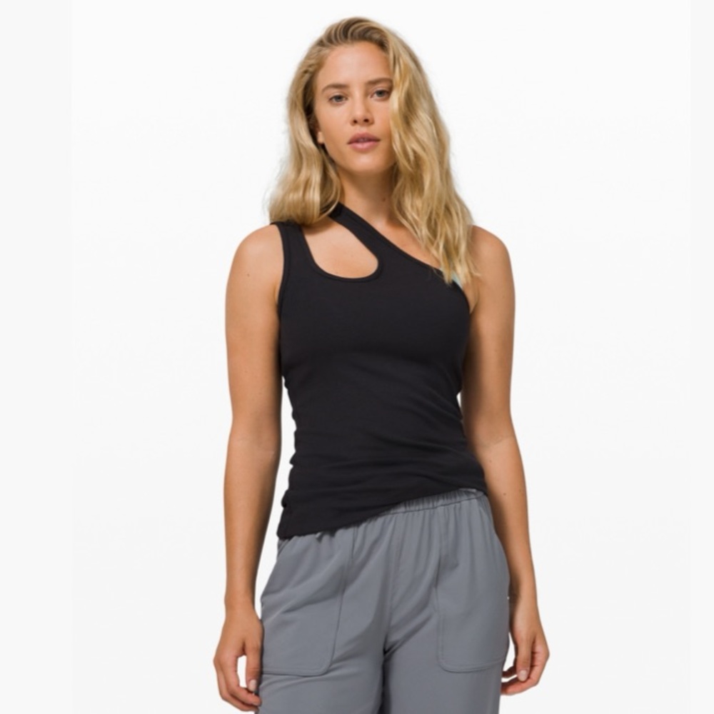 NWT Lululemon Size 6 Black LA Double Strap Tank